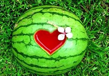 梦到吃挺甜的瓜,揭秘梦境中的甜蜜寓意